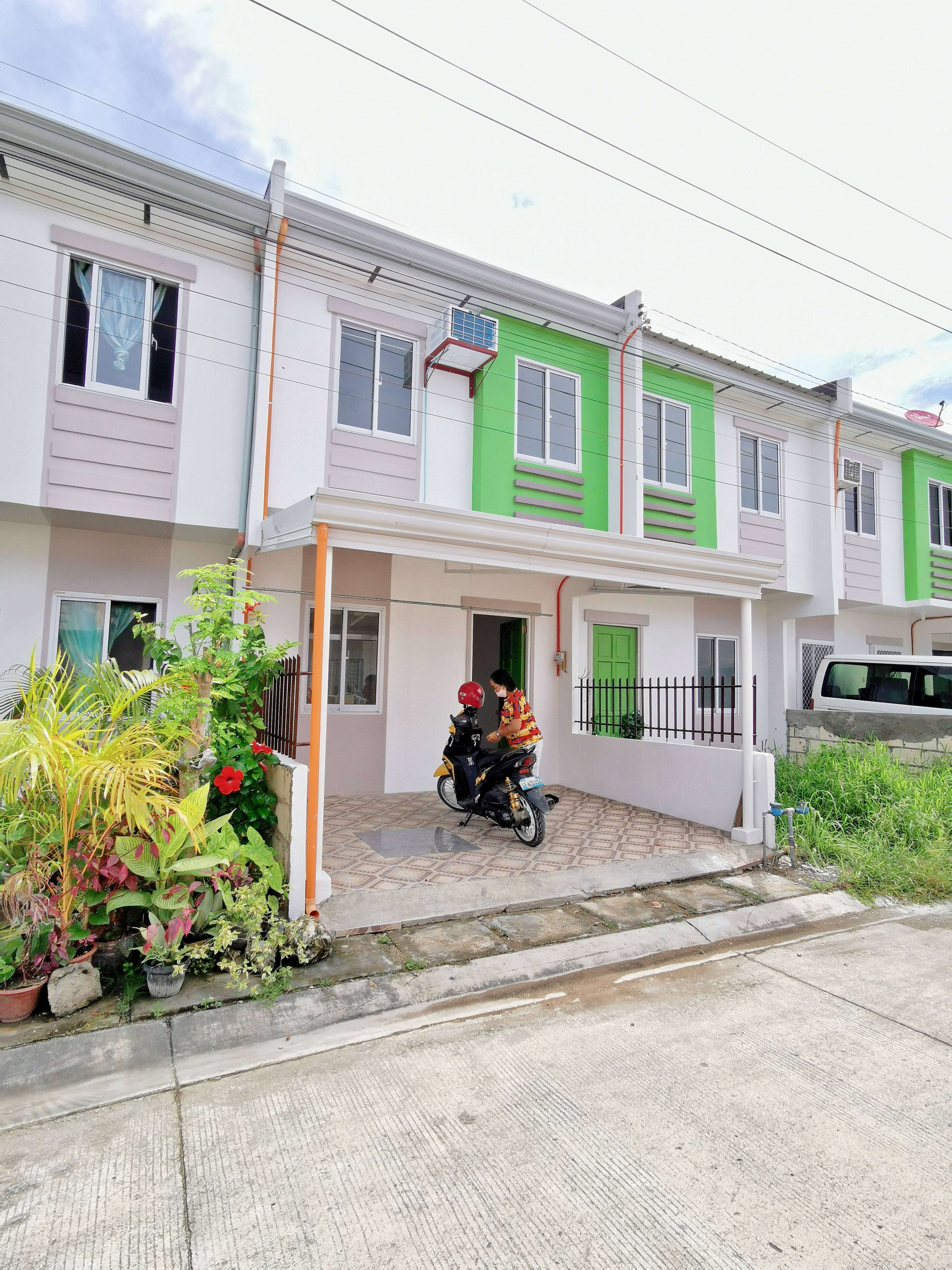NEWLY RENOVATED 2BR TOWNHOUSE INSIDE RICHWOOD HOMES FOR RENT