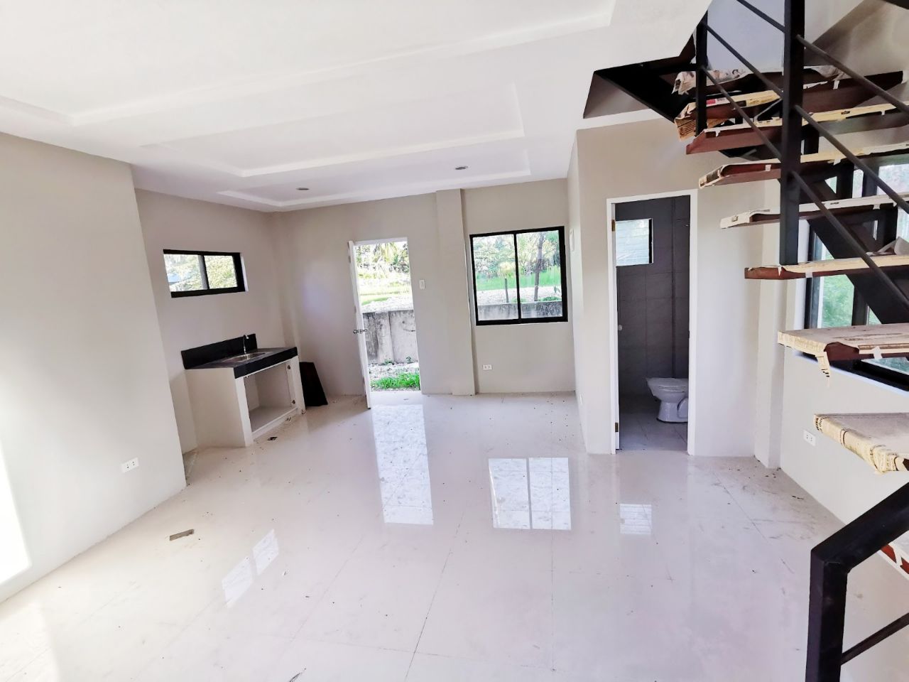 ELIZABETH HOMES
