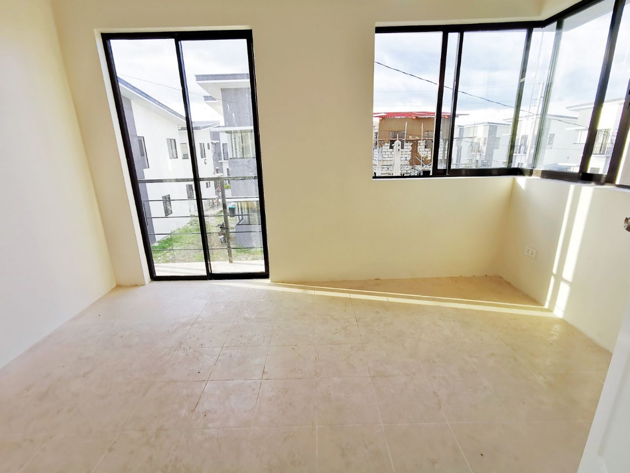 ELIZABETH HOMES