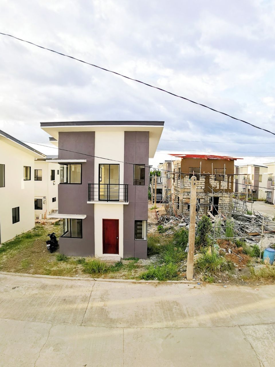 ELIZABETH HOMES
