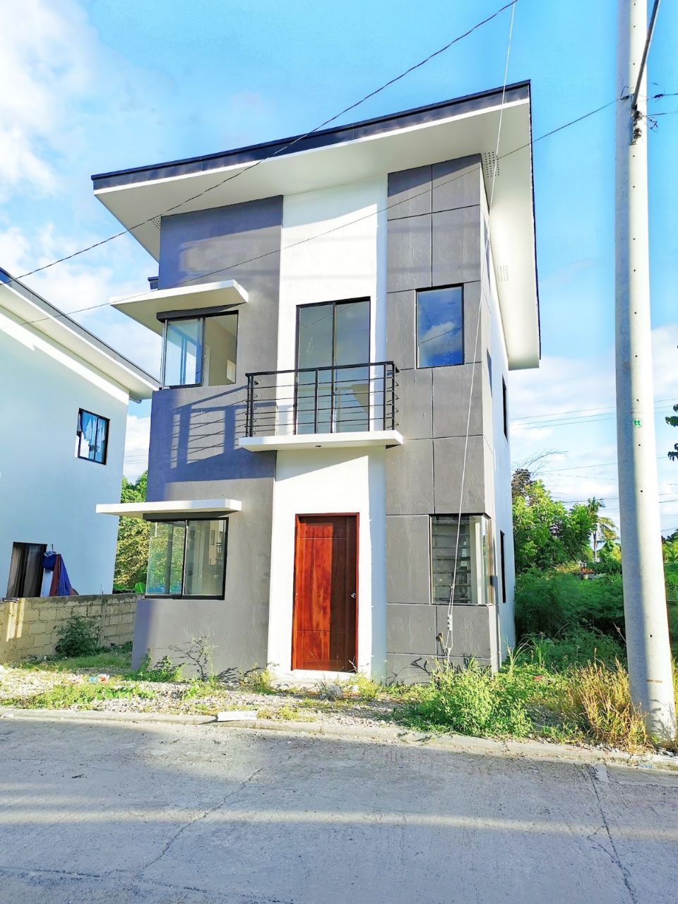 ELIZABETH HOMES