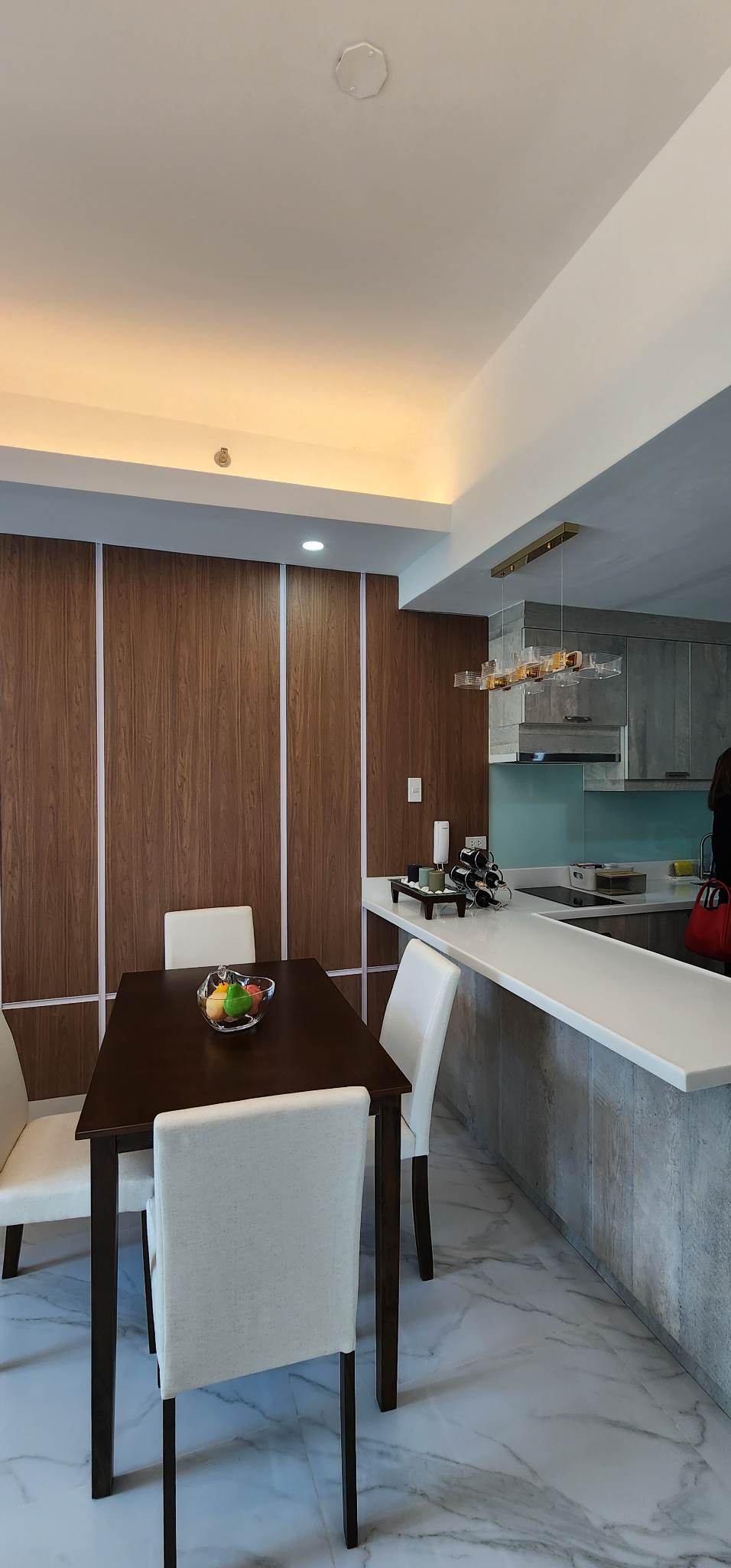 2BR FULLY FURNISHED IN PARK POINT FOR SALE