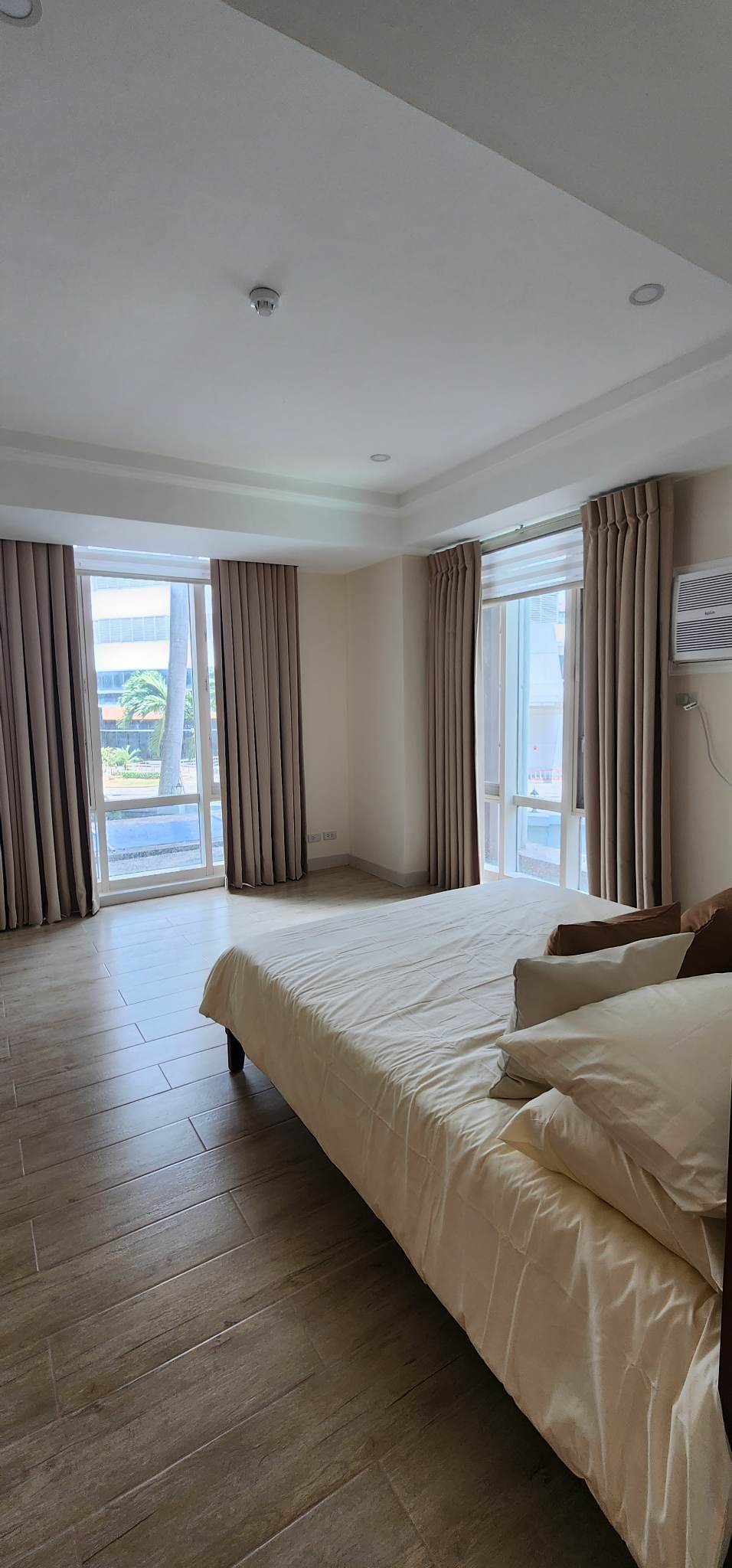 2BR FULLY FURNISHED IN PARK POINT FOR SALE