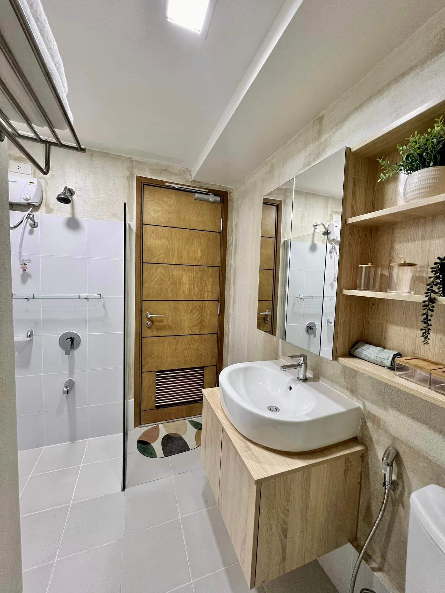 NEWLY INTERIOR STUDIO CONDO IN TAFT EAST GATE