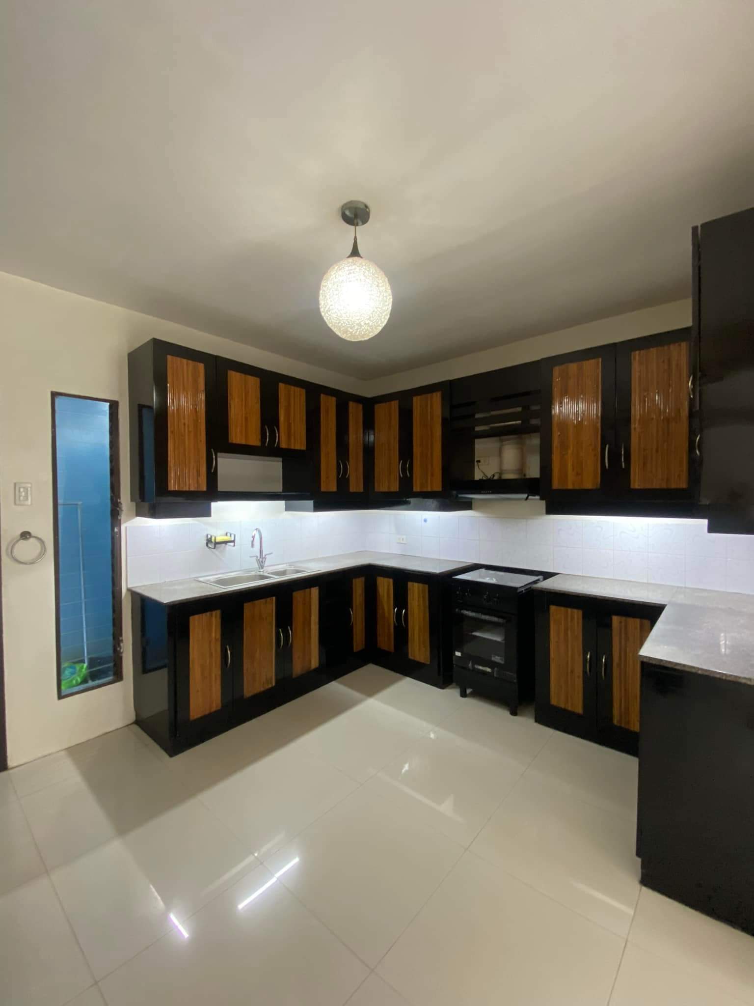 SACRIFICE INCOME GENERATING HOUSE FOR SALE IN PACIFIC GRAND VILLA !!