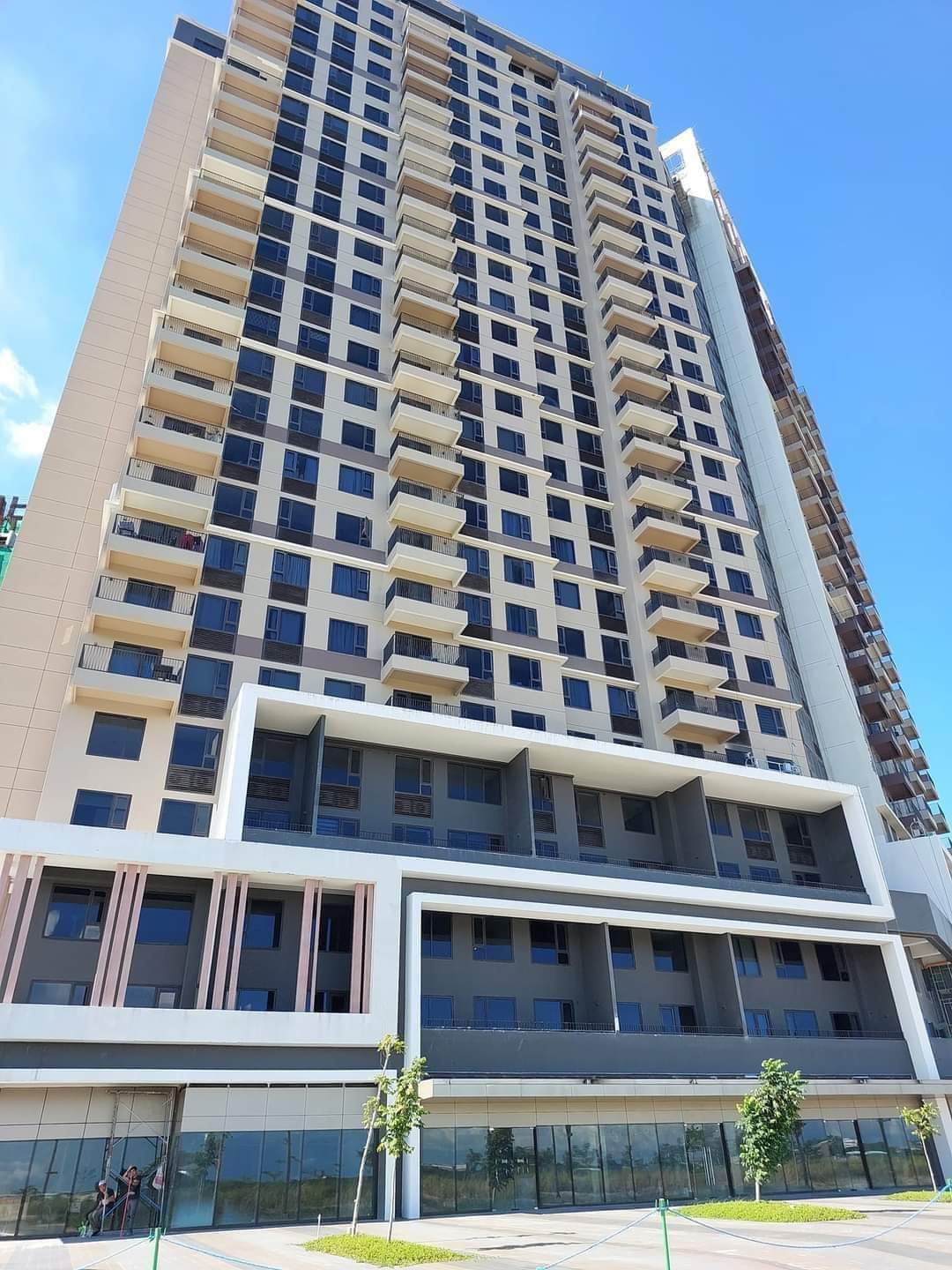 RUSH SALE STUDIO UNIT  SEAVIEW at 4.2M IN MANDANI BAY