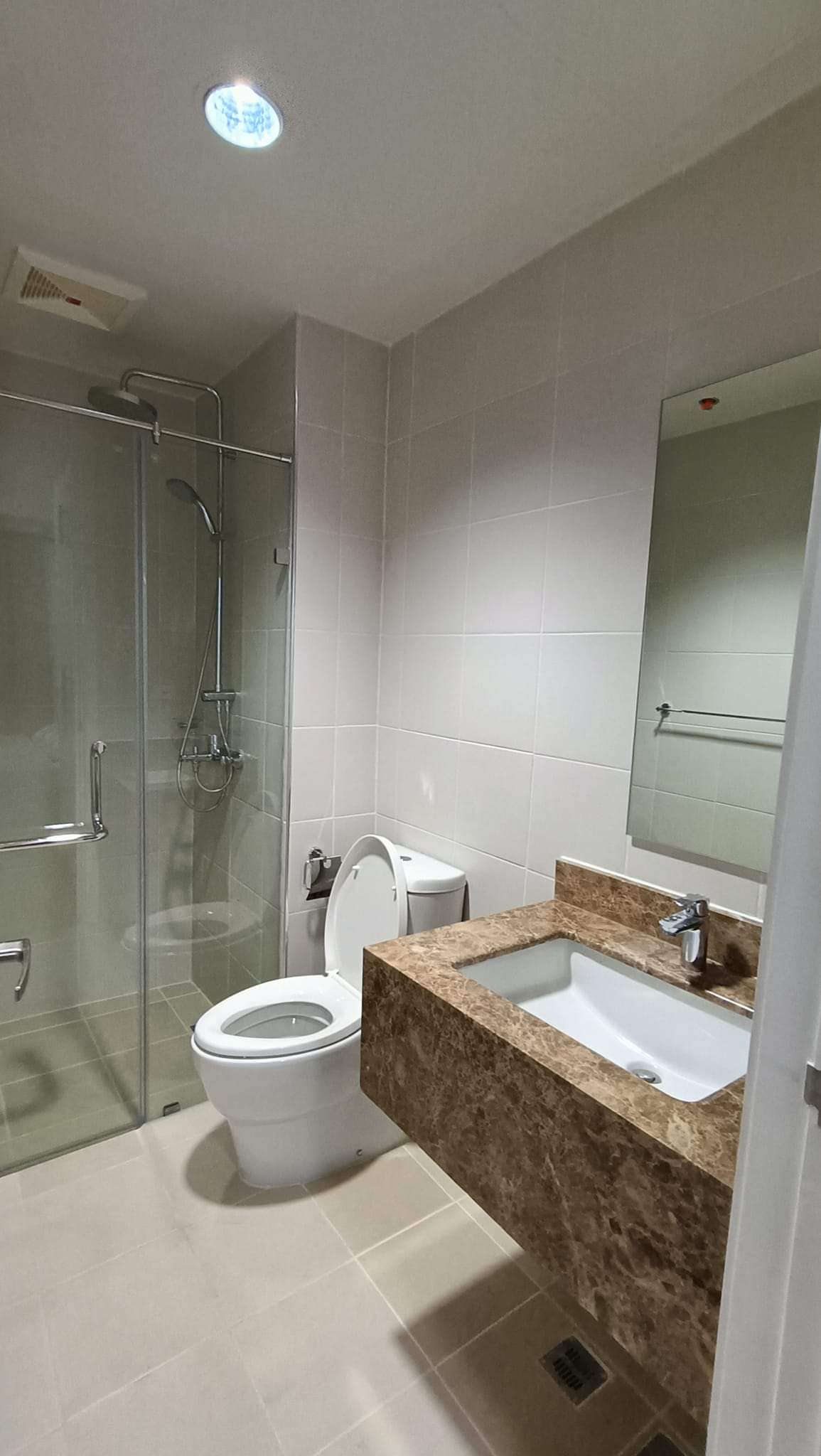 FOR RENT!BRAND NEW FULLY-FURNISHED 2 BEDROOMS WITH BALCONY IN MARCO POLO RESIDENCEA