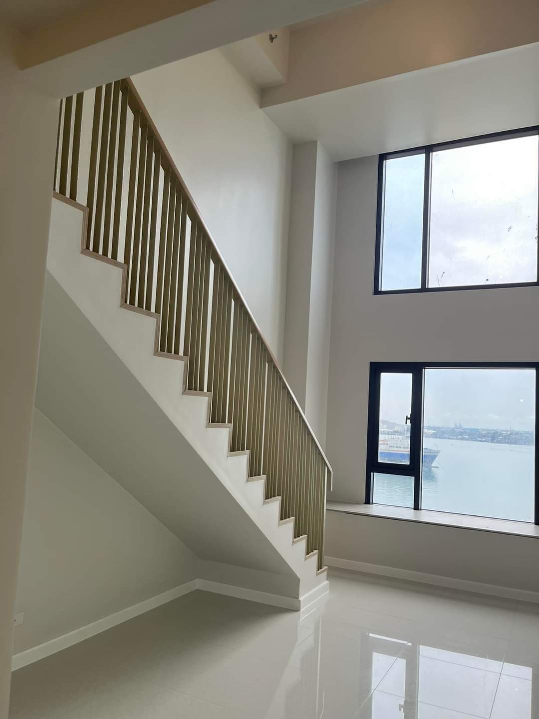 RUSH SACRIFICE SALE 1BR LOFT SUITE IN MANDANI BAY