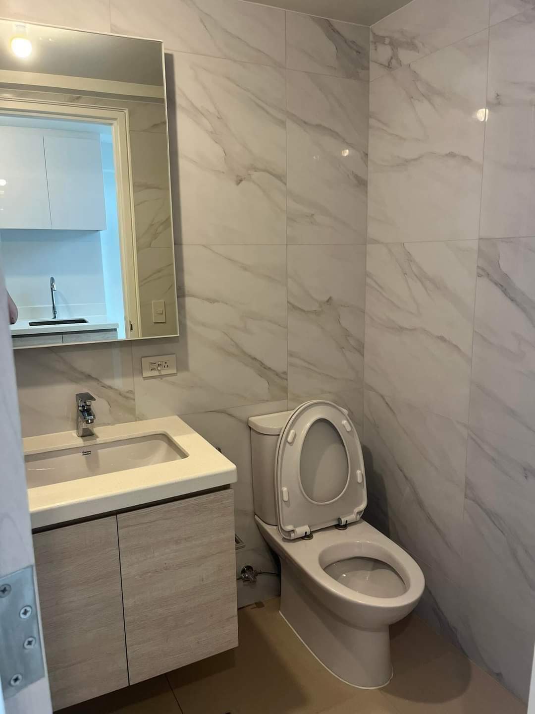 RUSH SACRIFICE SALE 1BR LOFT SUITE IN MANDANI BAY