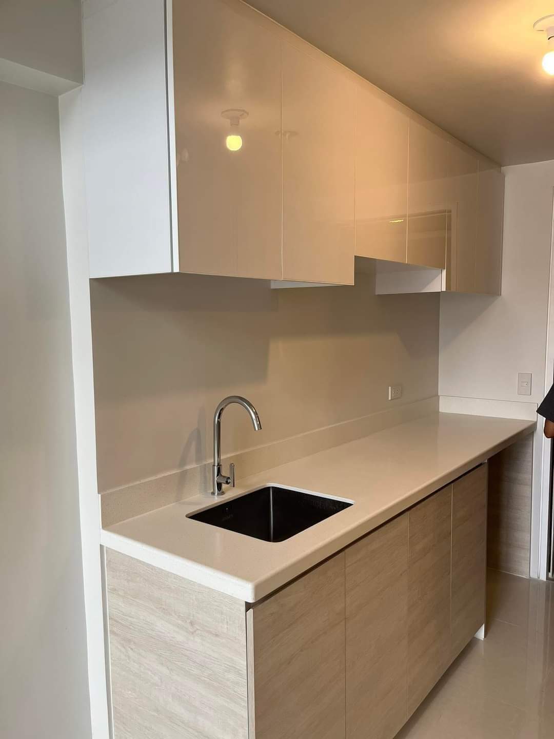 RUSH SACRIFICE SALE 1BR LOFT SUITE IN MANDANI BAY