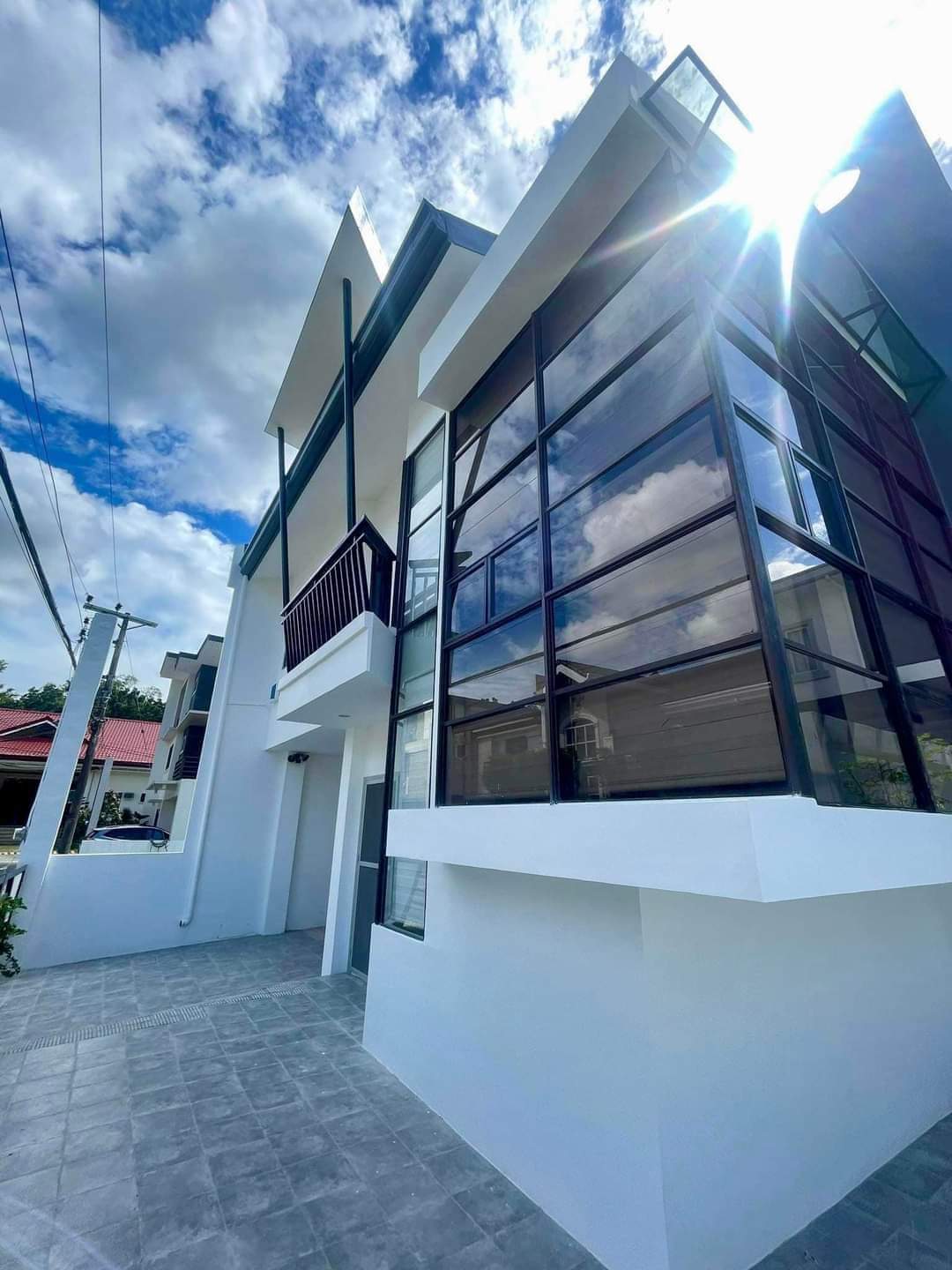 NEWLY RENOVATED HOUSE IN MAHOGANY GROVE FOR SALE