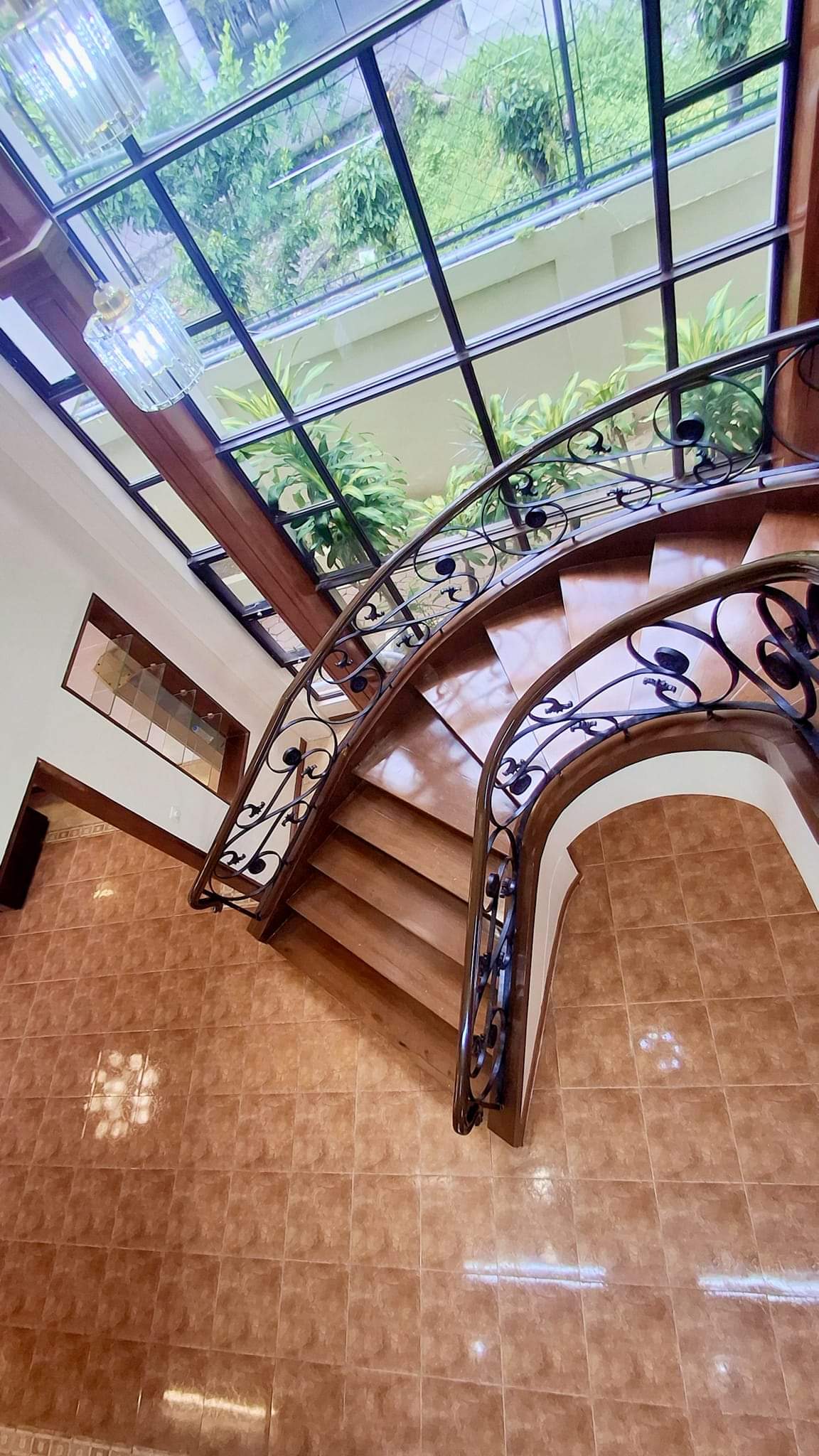 TWO STOREY HOUSE FOR RENT IN BANILAD