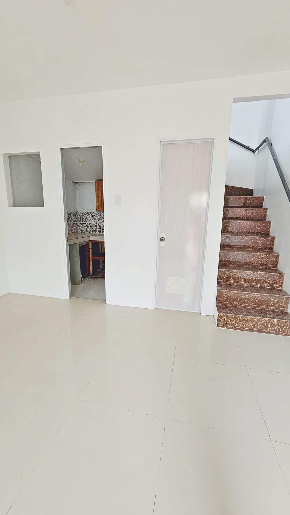 FOR ASSUME 2BR FINISHED TOWNHOUSE FOR RENT IN RICHWOOD HOMES