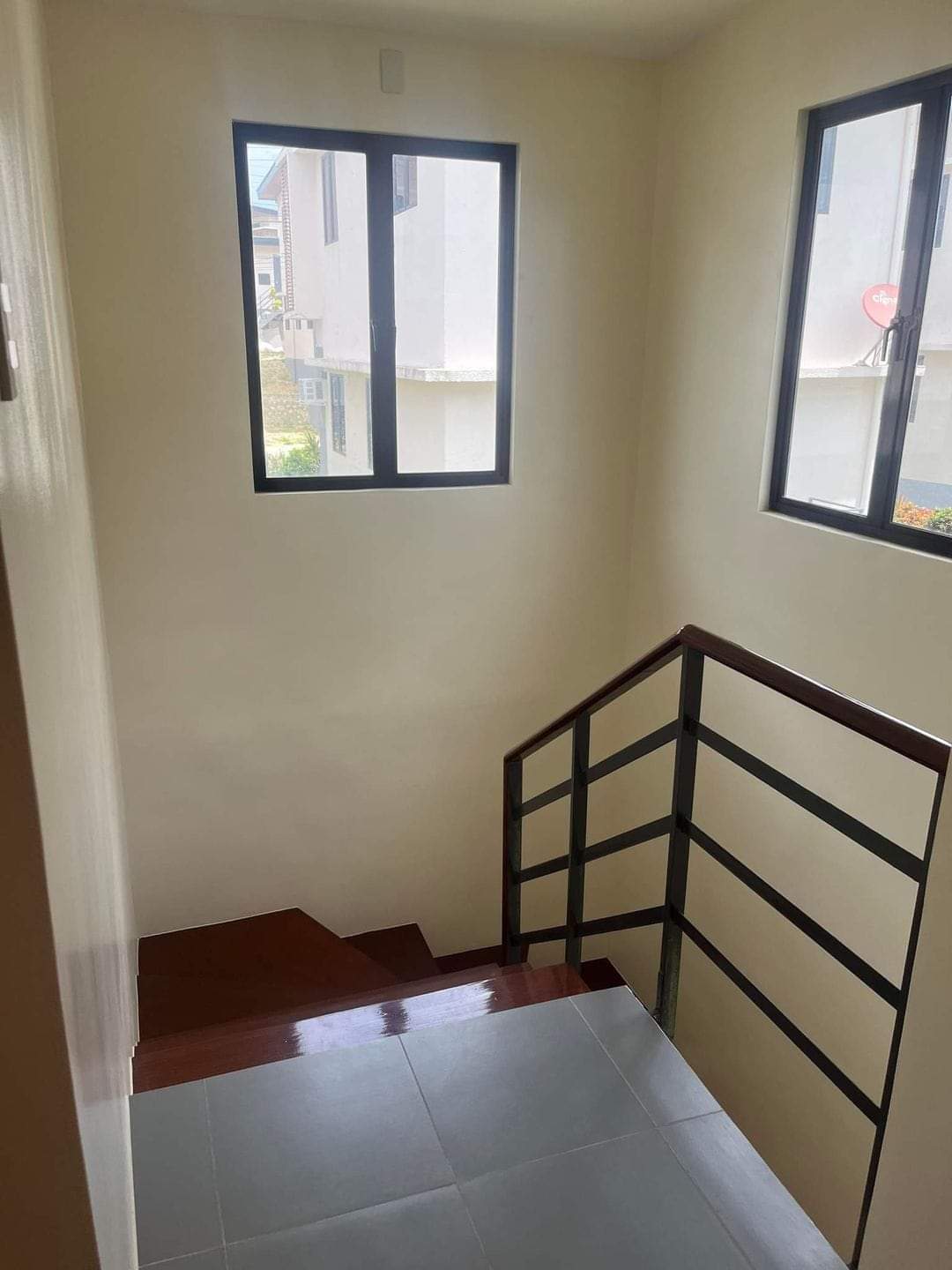 SINGLE DETACHED HOUSE IN AMOA COMPOSTELA