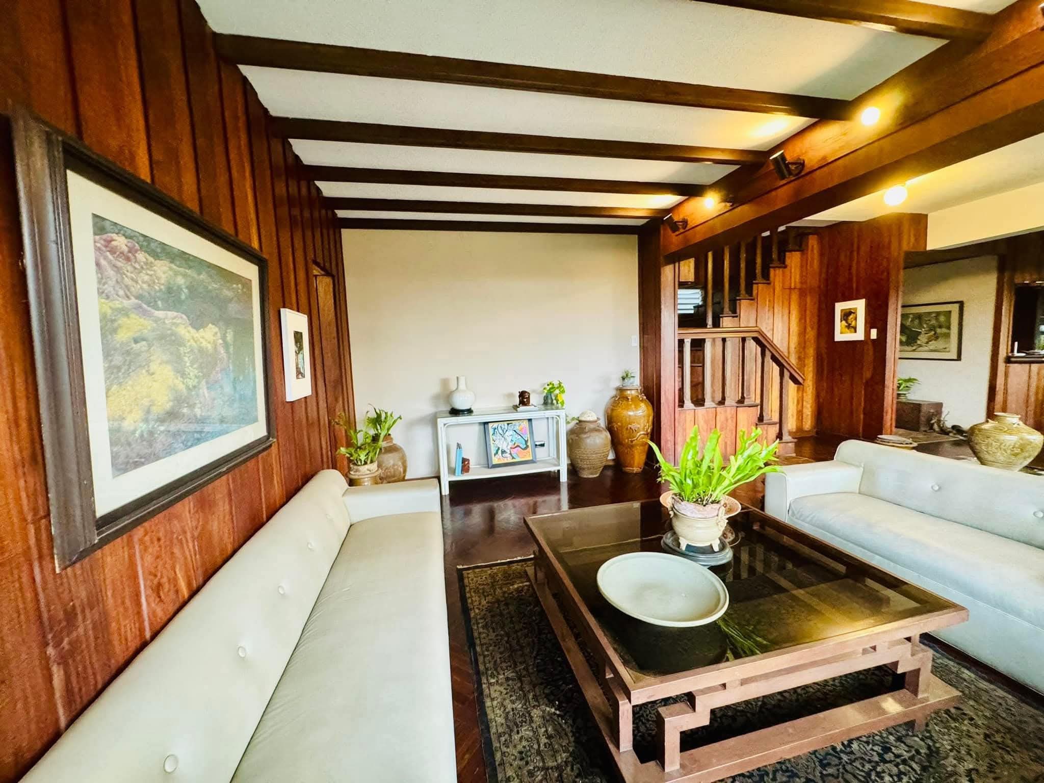4BR PENTHOUSE CONDO UNIT FOR RENT