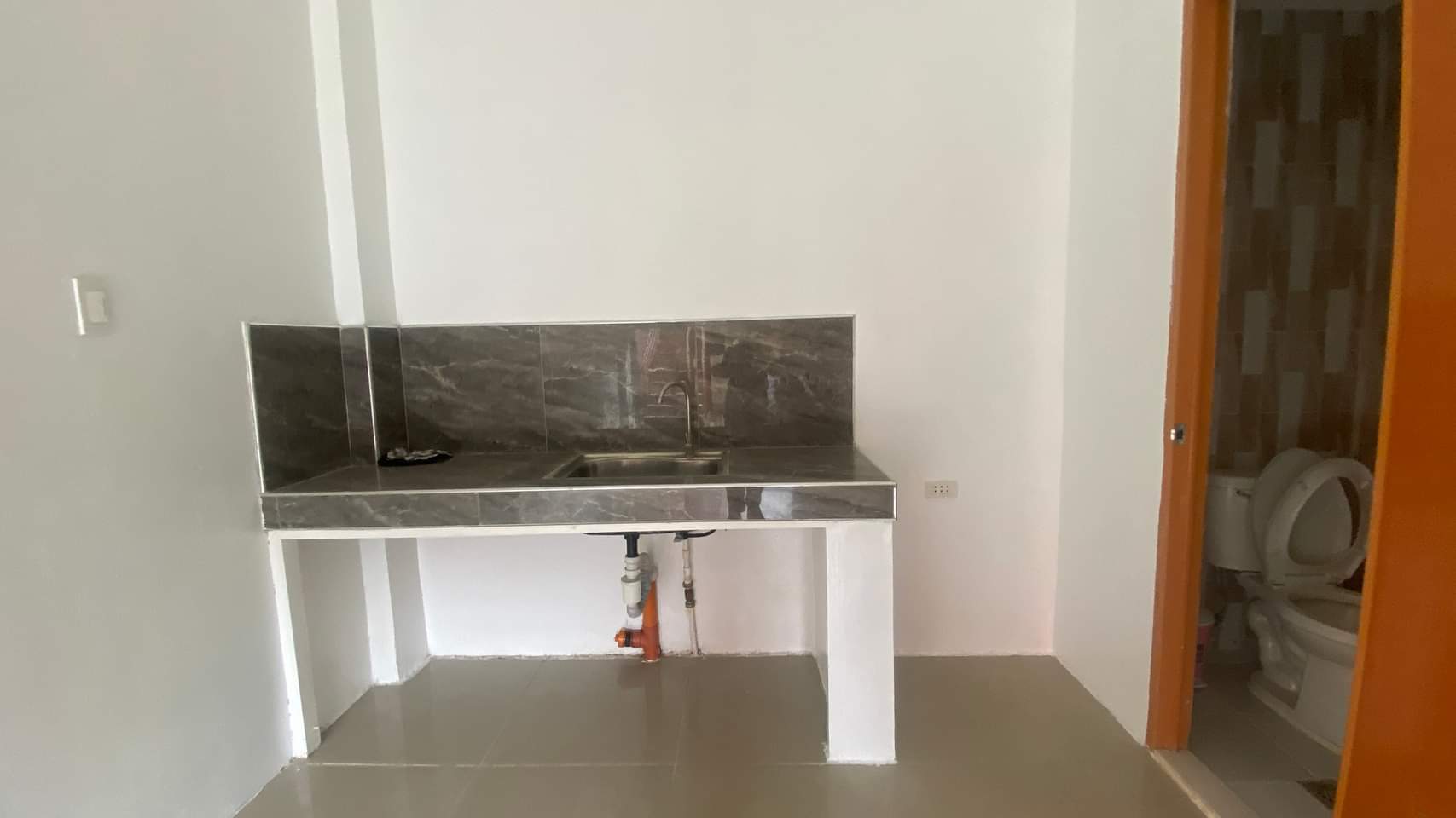 COMMERCIAL SPACE FOR RENT IN MAGUIKAY MANDAUE