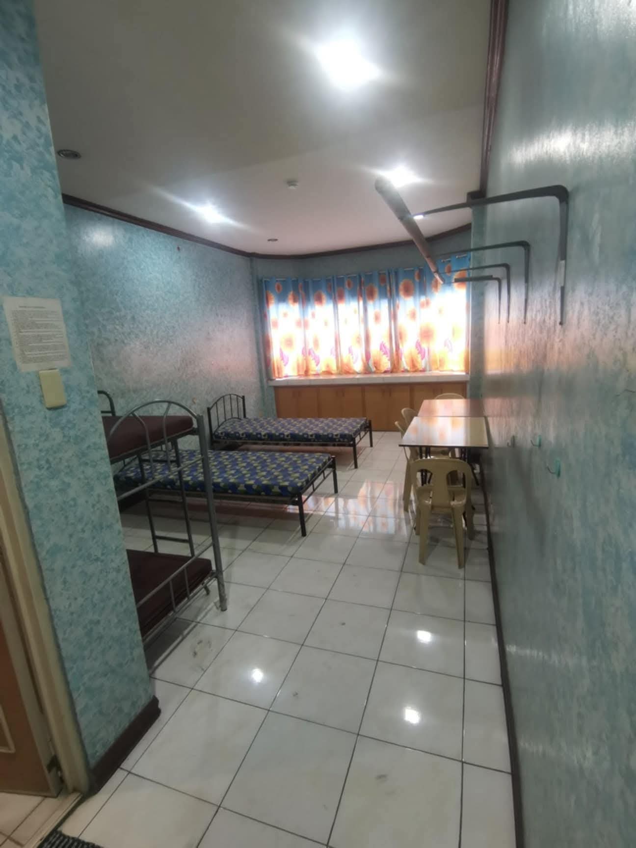 INCOME GENERATING COMMERCIAL BUILDING FOR SALE
