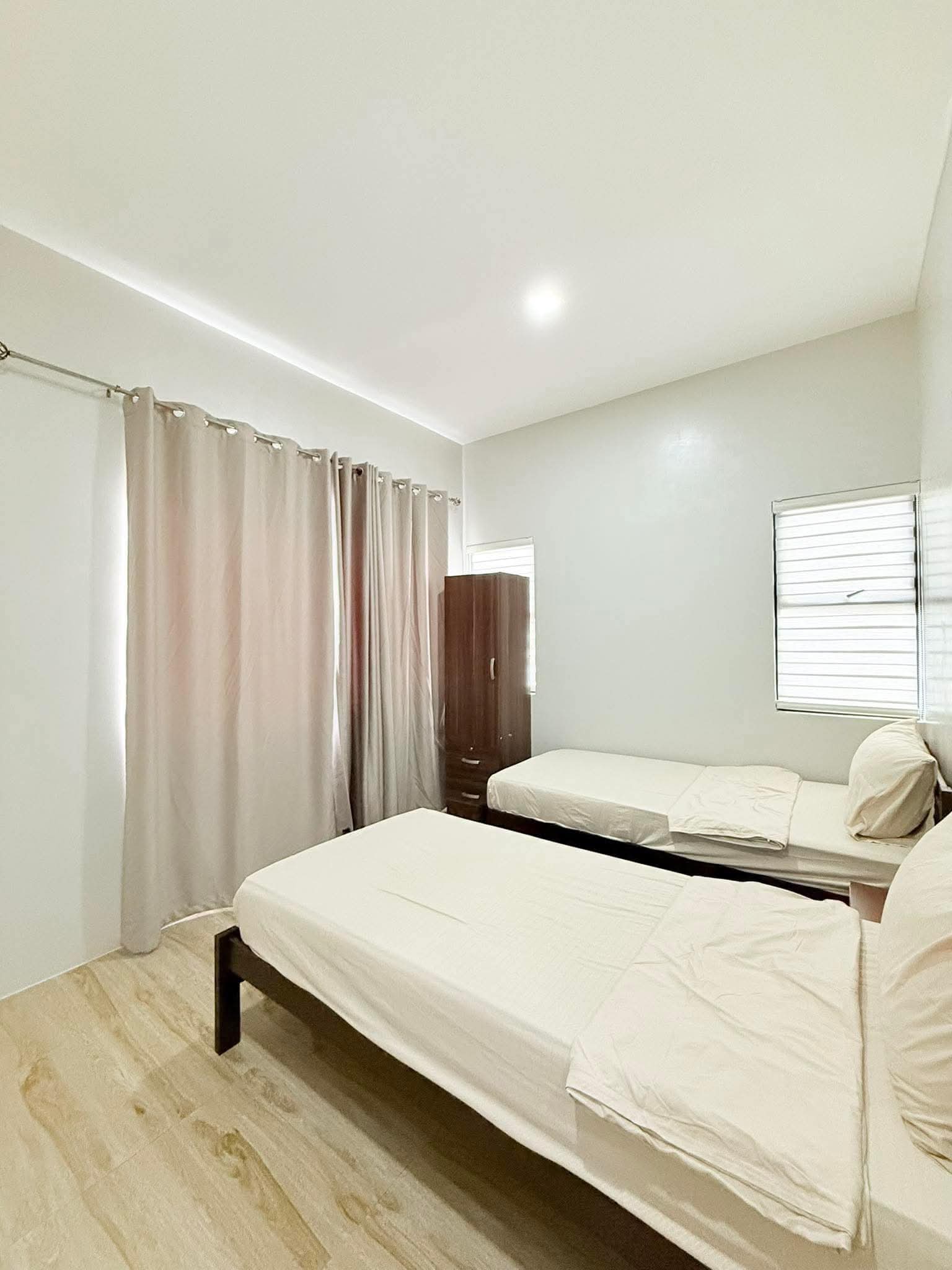FOUR BEDROOMS HOUSE FOR RENT NEAR ATENEO DE CEBU