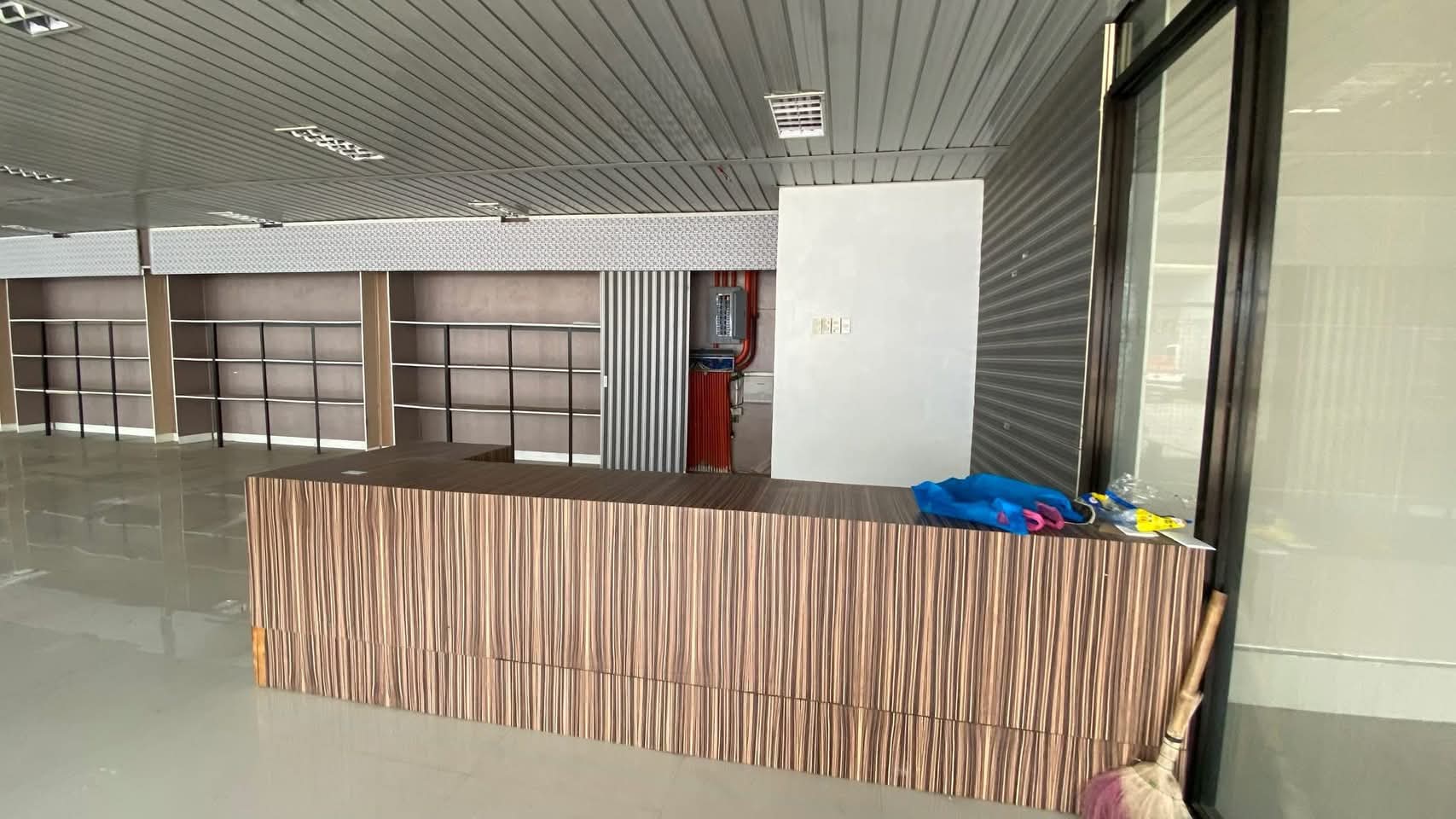 Spacious COMMERCIAL SPACE FOR RENT in Tayud, Liloan, Cebu!