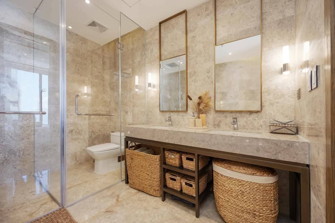 FOR SALE 1BR CONDO AT THE SHERATON RESIDENCES