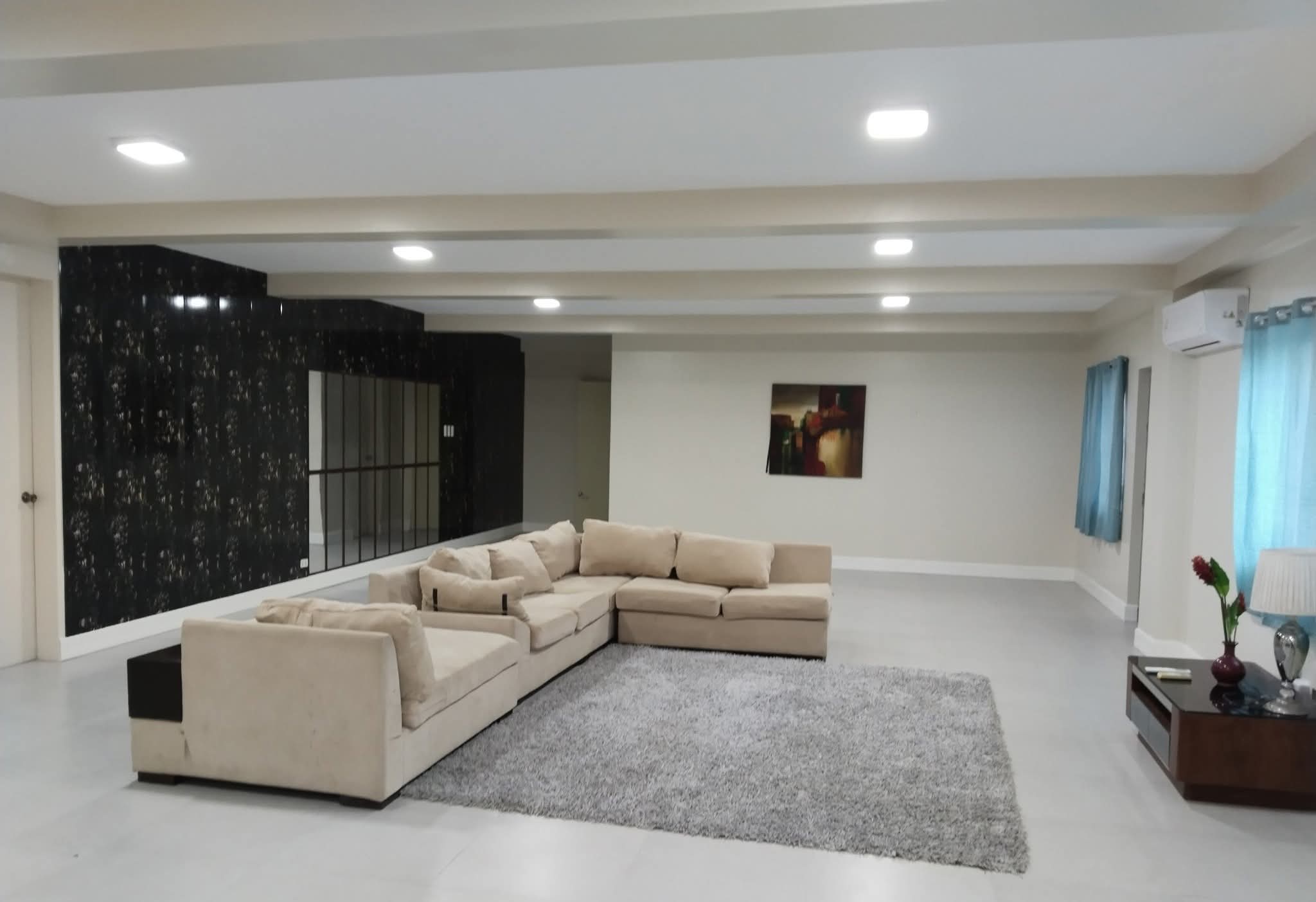 FOR RENT MANSION IN MARIA LUISA ESTATE