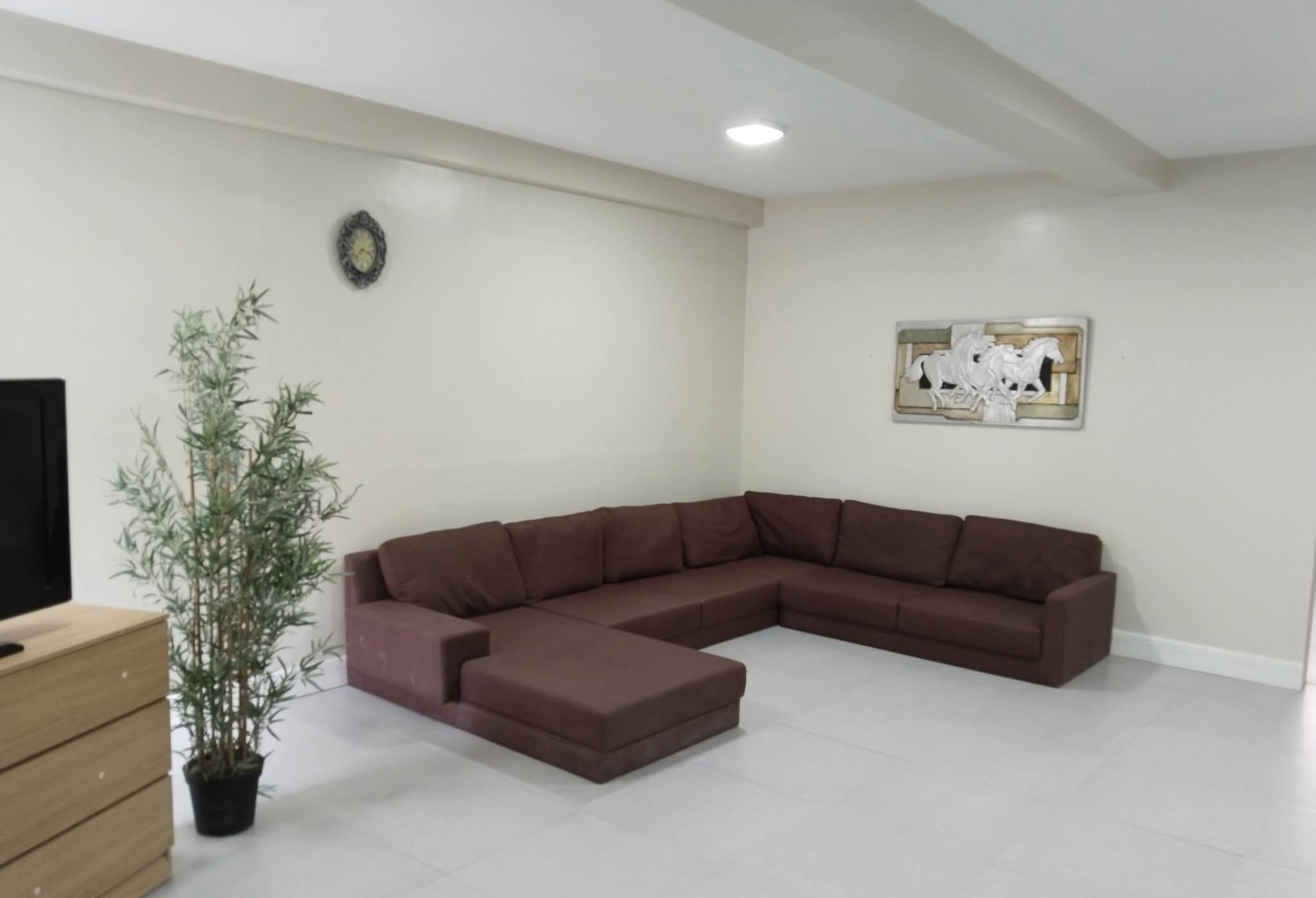 FOR RENT MANSION IN MARIA LUISA ESTATE