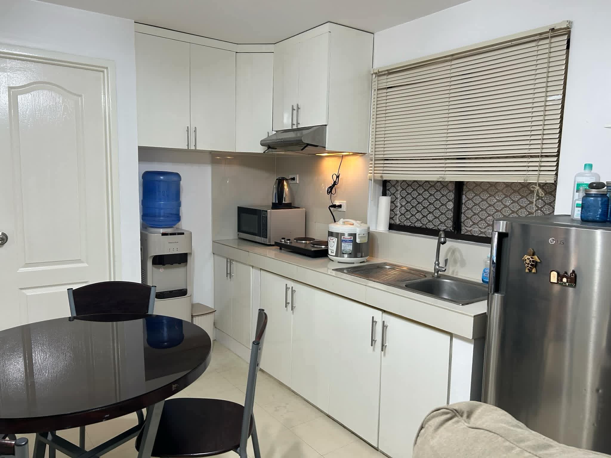 GROUND FLOOR 2 BEDROOM CONDO UNIT WITH BACKYARD FOR RENT