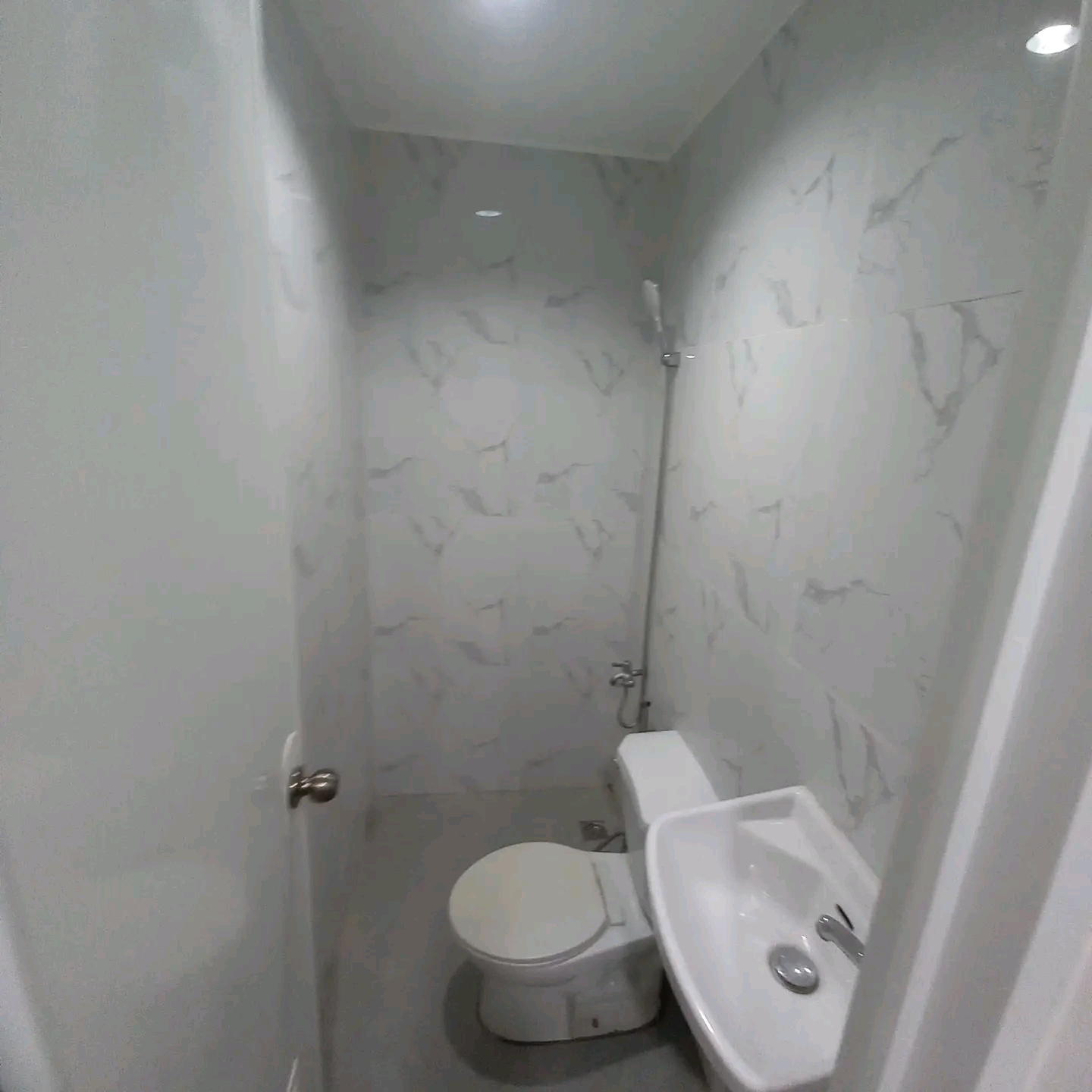 NEWLY RENOVATED TOWNHOUSE IN La BIENVINIDA SUBD FOR SALE