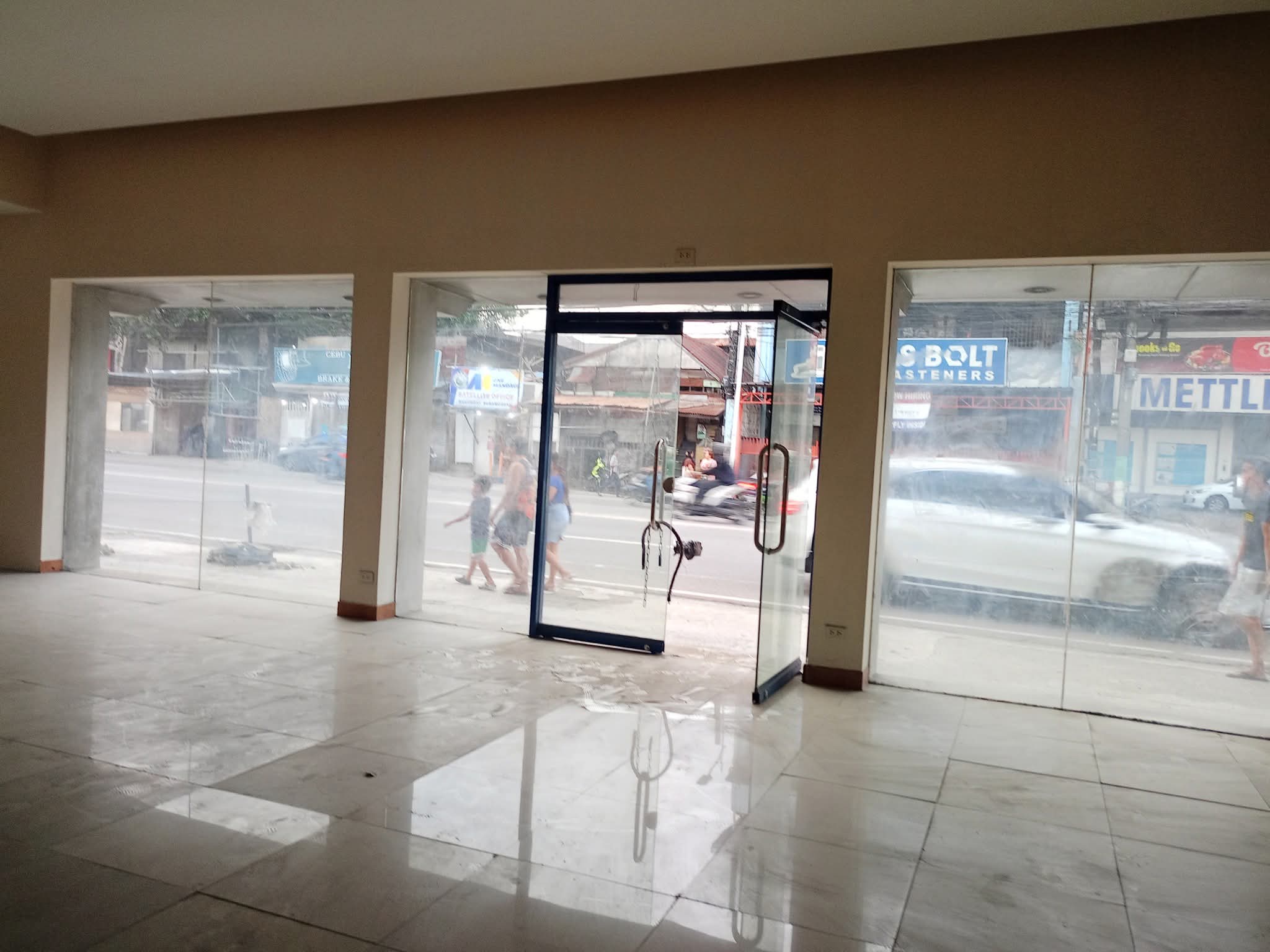 COMMERCIAL/OFFICE SPACES FOR RENT in Mandaue City Cebu