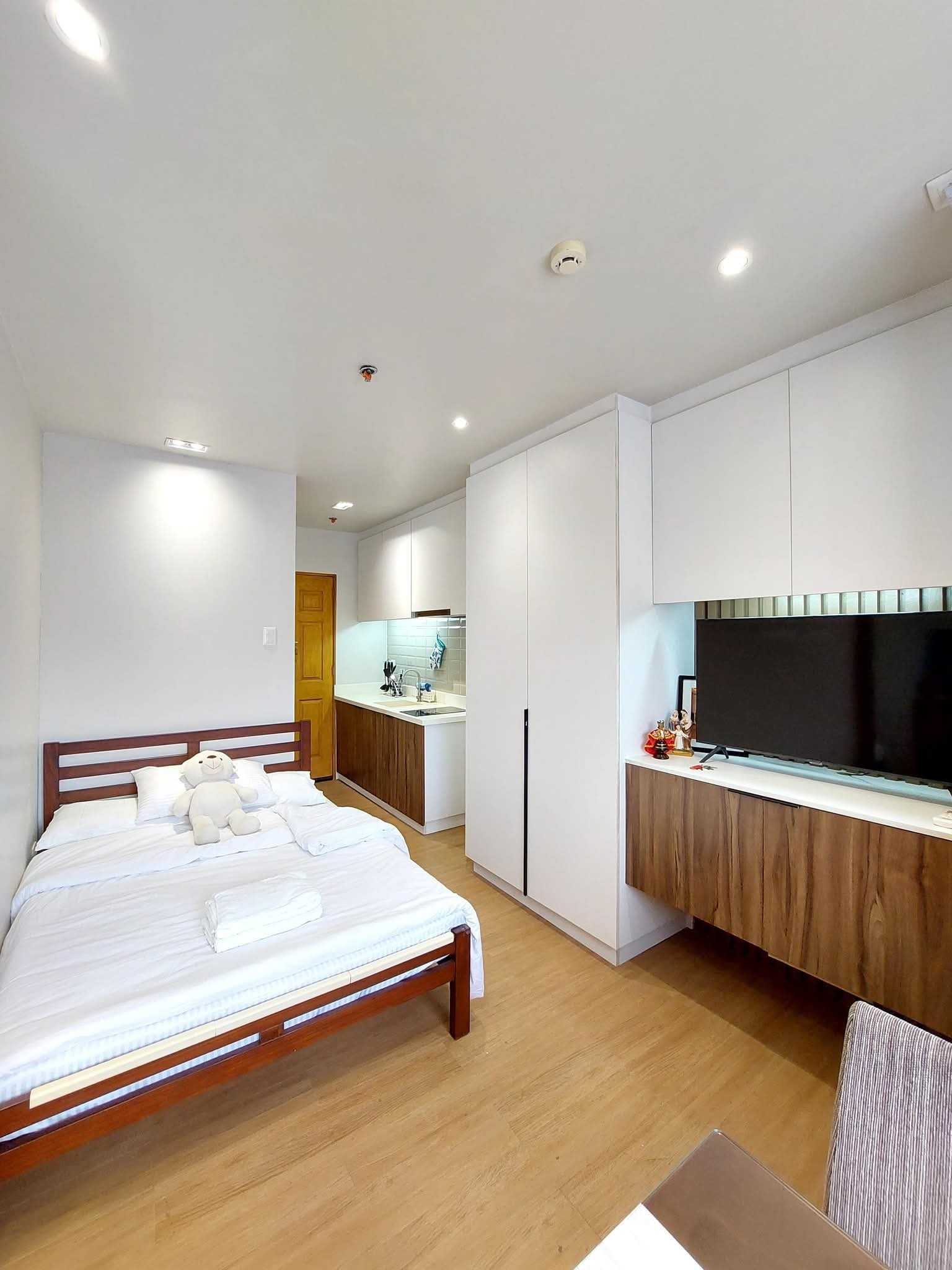 HOTEL INSPIRED- CONDO FOR RENT