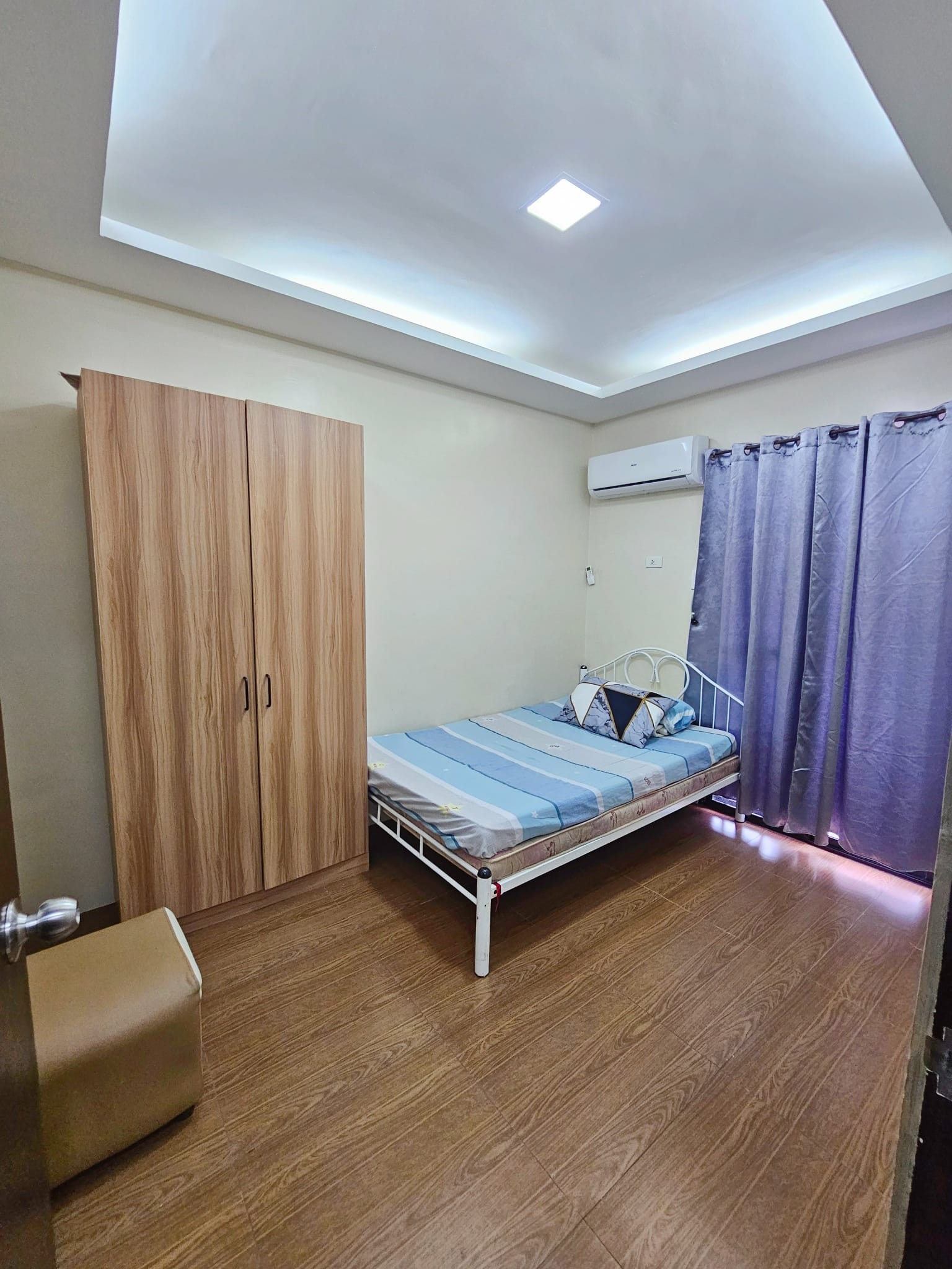 HOUSE & LOT FOR RENT