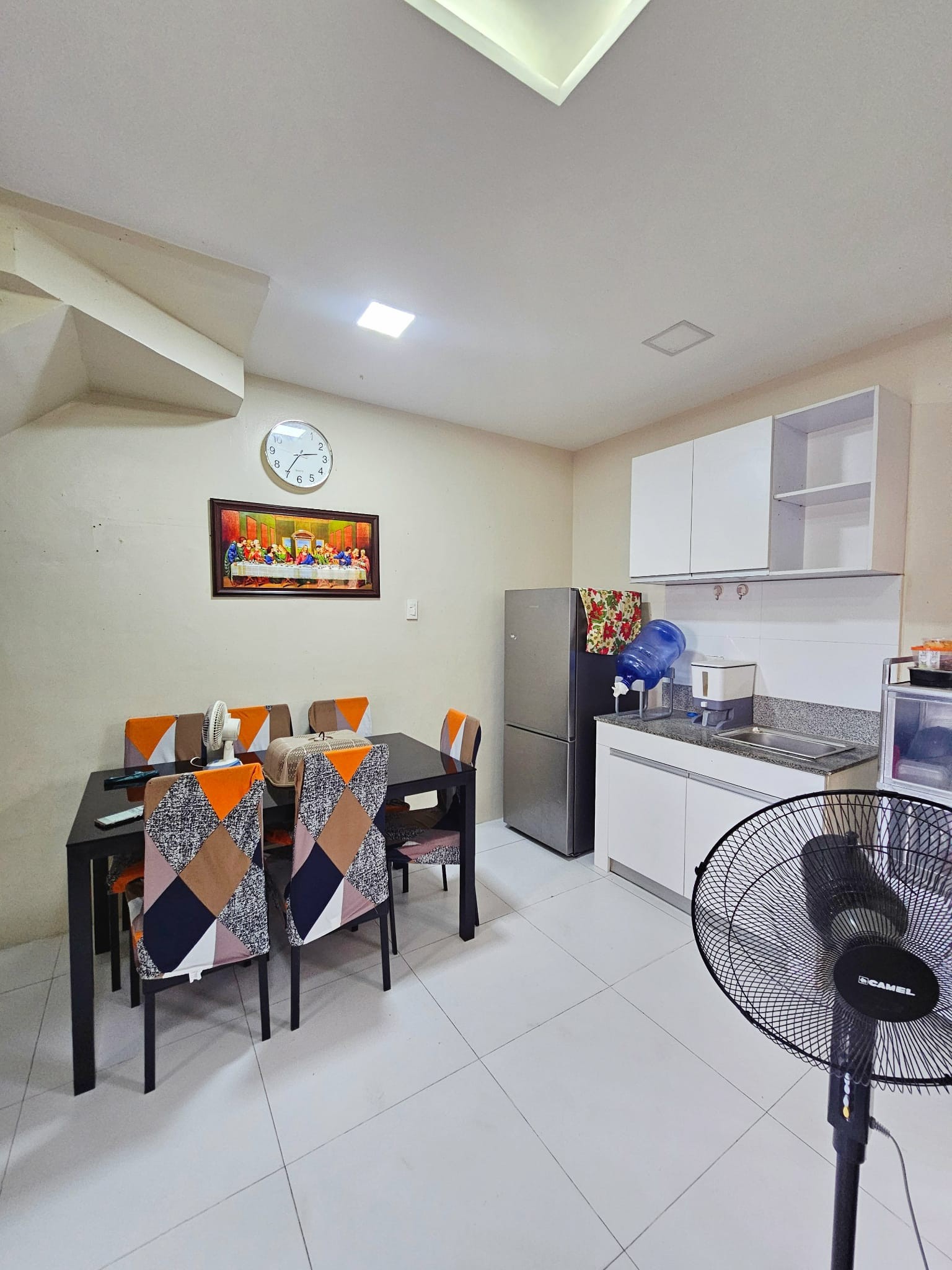 HOUSE & LOT FOR RENT