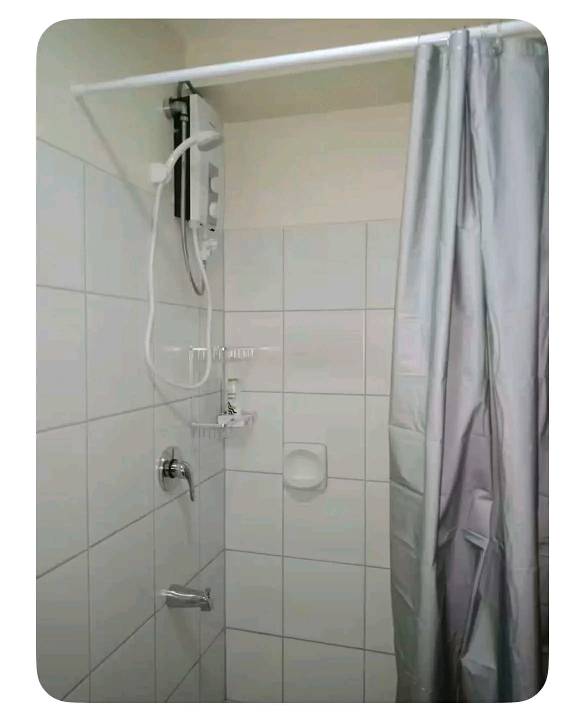STUDIO IN HORIZONS 101 FOR RENT OPEN FOR SUBLEASE