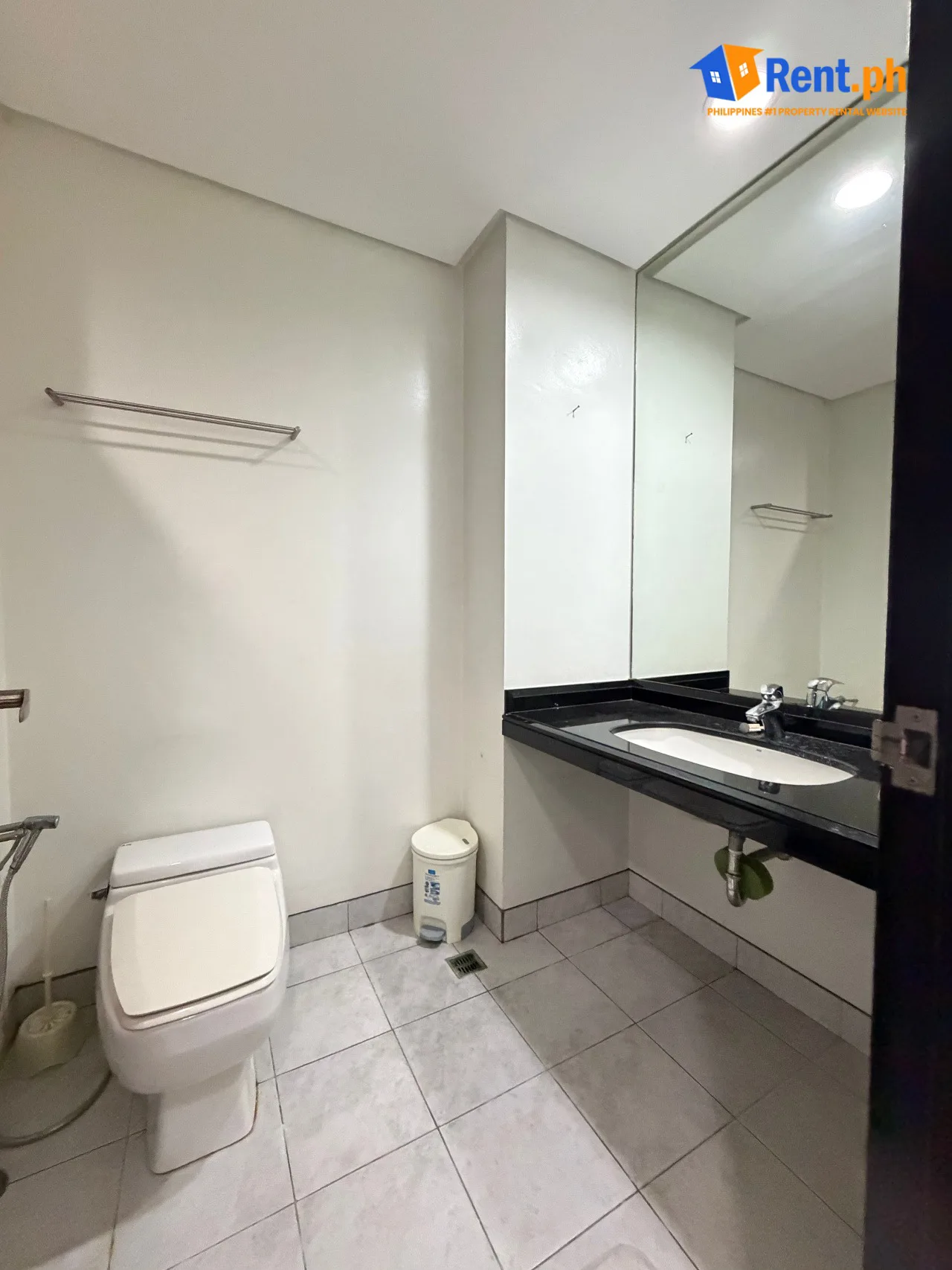 Prime 1 BR Condo FOR RENT at One Serendra, BGC