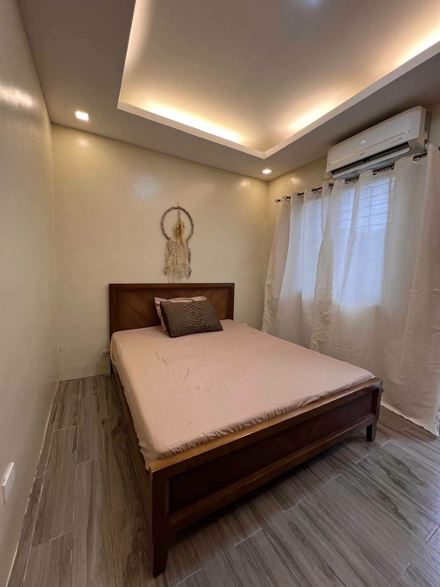 FOR RENT TOWNHOUSE IN ROBINSLANE LILOAN POBLACION