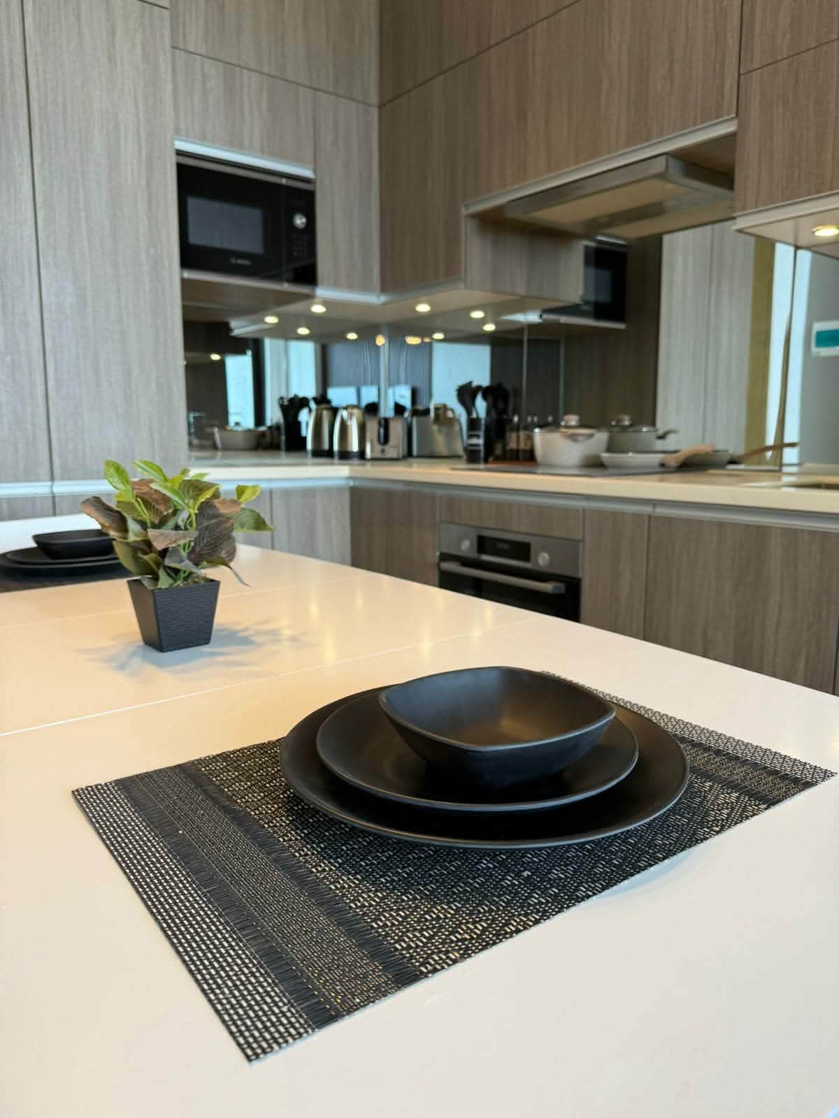 FULLY FURNISHED ONE BEDROOM IN SHERATON MACTAN