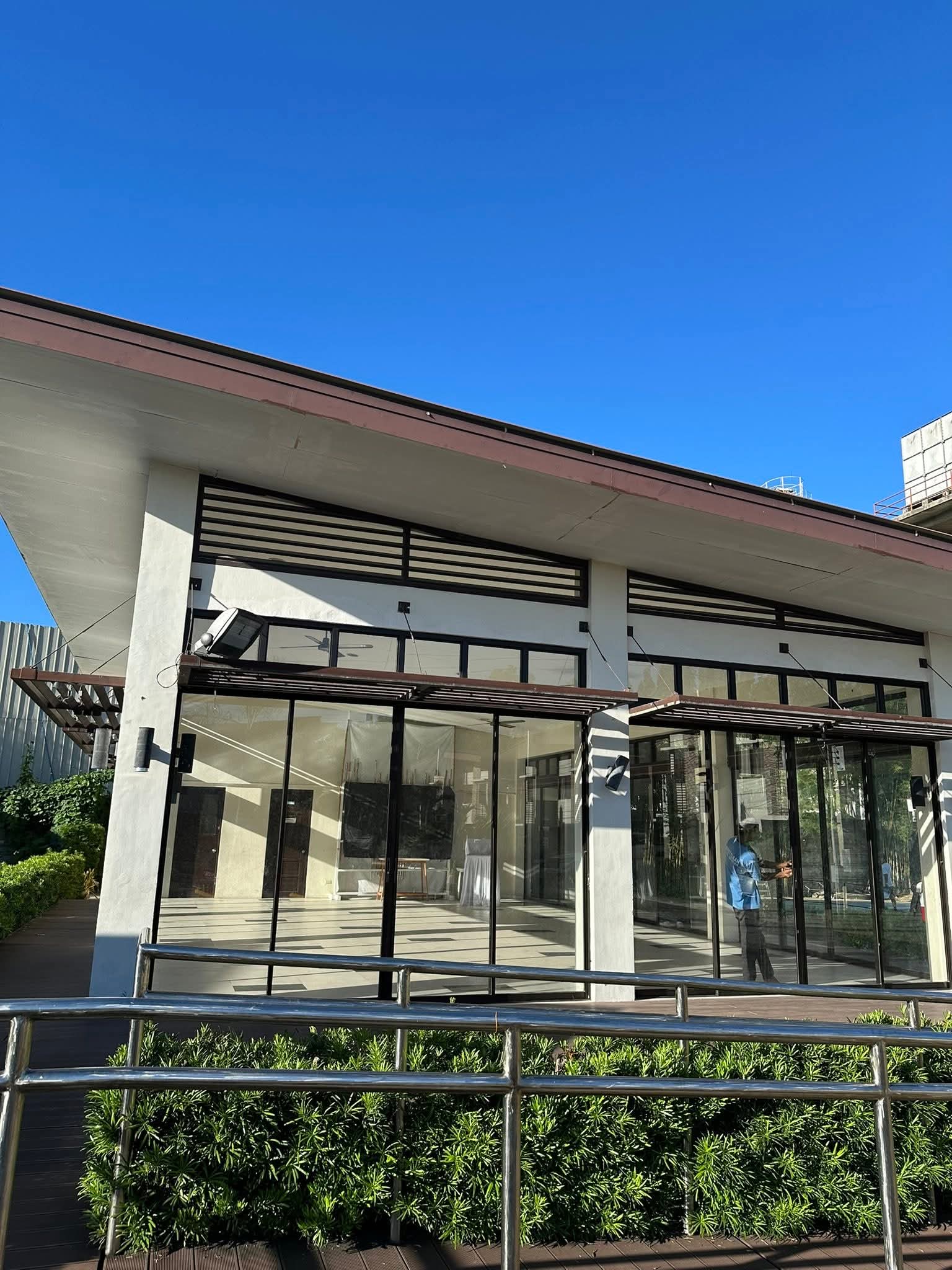 FURNISHED 2-3 BEDROOM DUPLEX HOUSE FOR RENT IN ALMIYA SUBDIVISION MANDAUE CITY