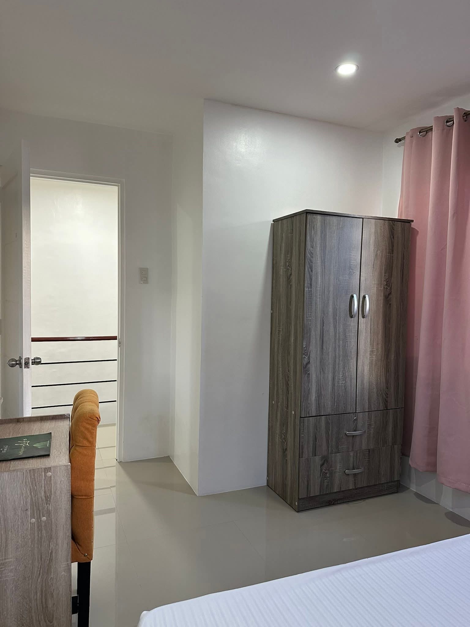FURNISHED 2-3 BEDROOM DUPLEX HOUSE FOR RENT IN ALMIYA SUBDIVISION MANDAUE CITY