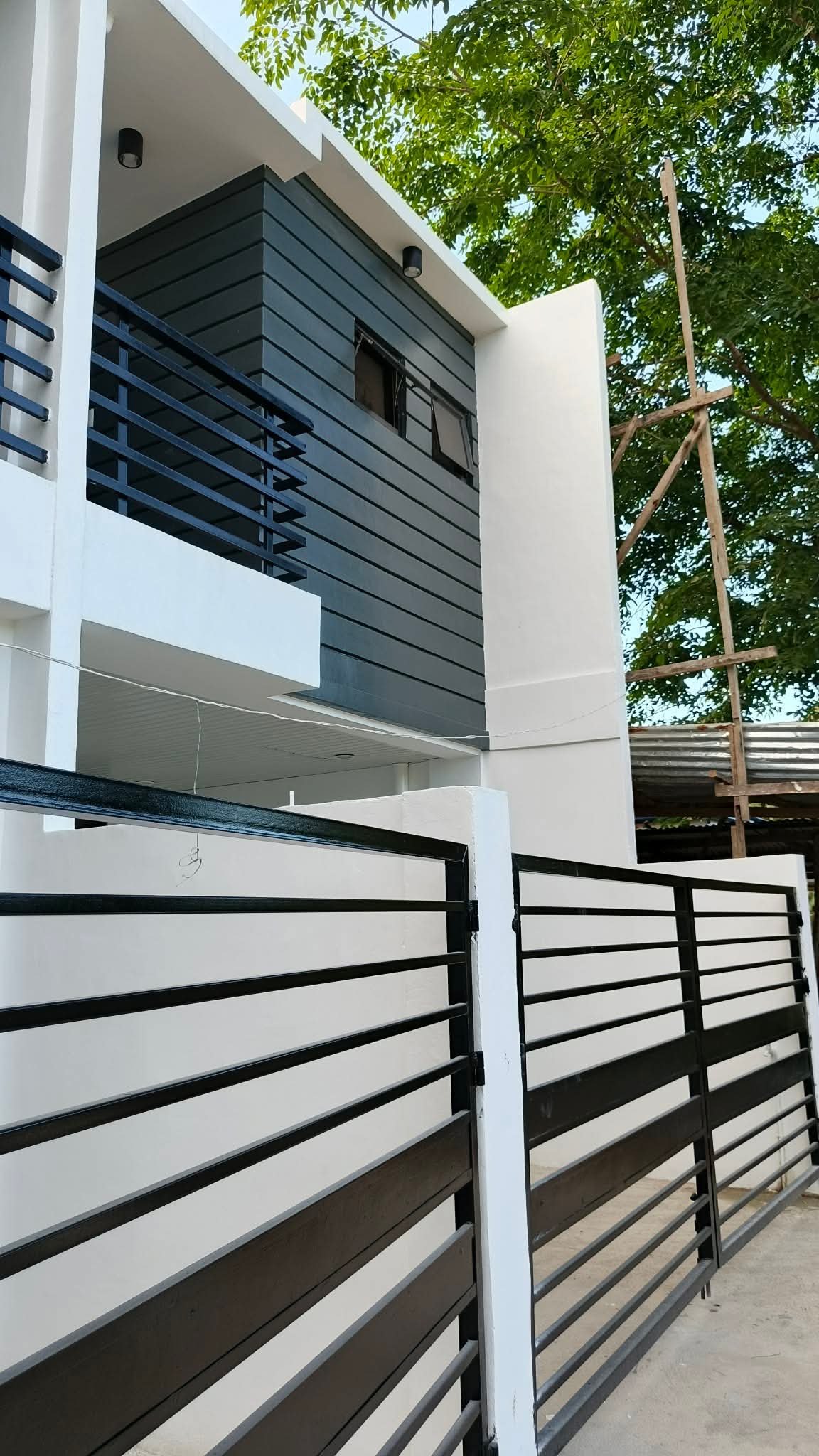 TOWNHOUSE IN PULPOGAN CONSOLACION FOR RENT