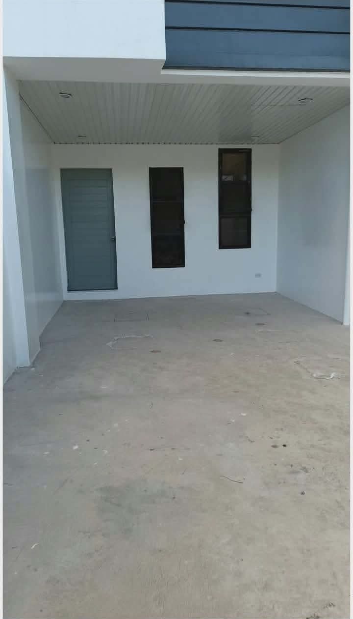 TOWNHOUSE IN PULPOGAN CONSOLACION FOR RENT