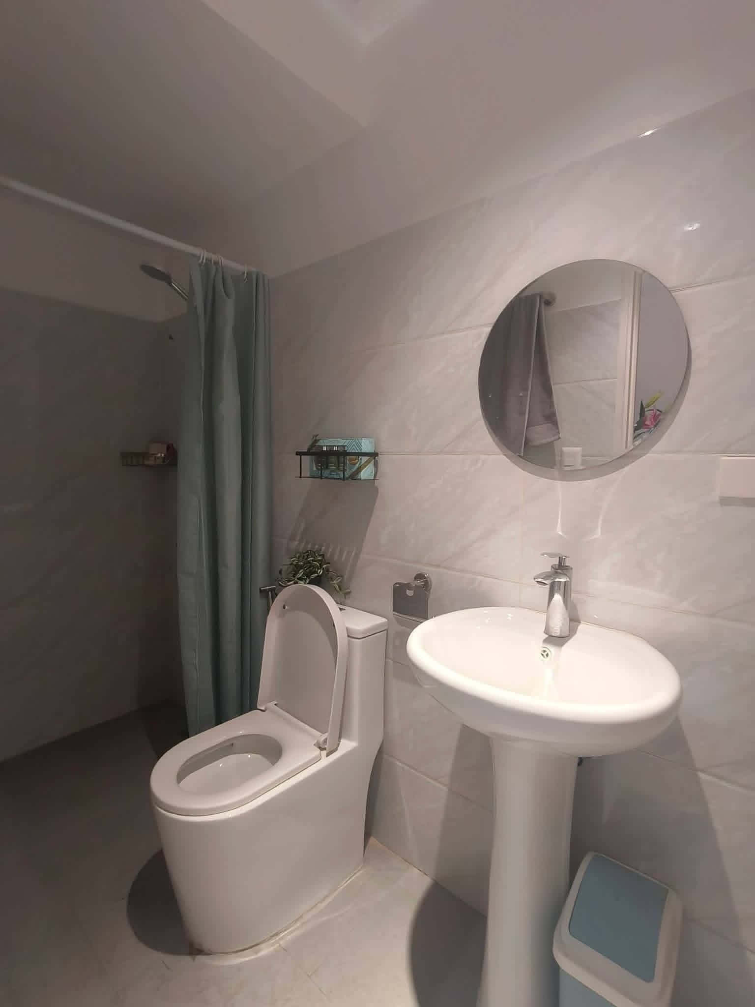CORNER STUDIO FOR RENT IN ARC TOWERS