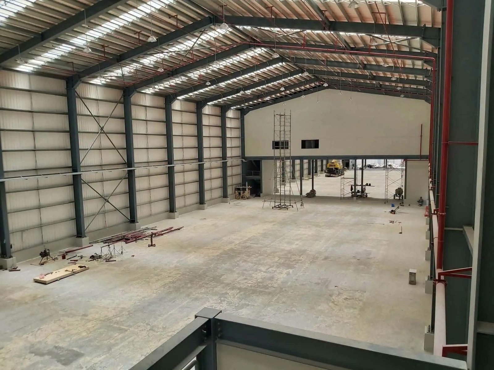 THREE PHASE 0OWER WAREHOUSE 4420 SQM IN LAPU LAPU CITY FOR RENT